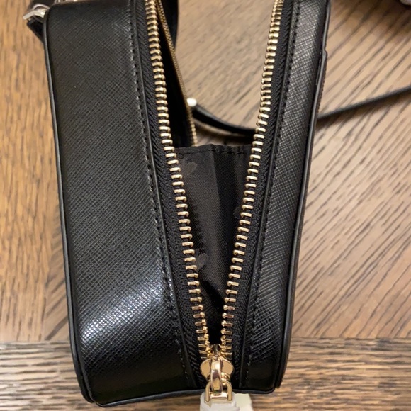 Kate Spade Crossbody - Picture 7 of 9